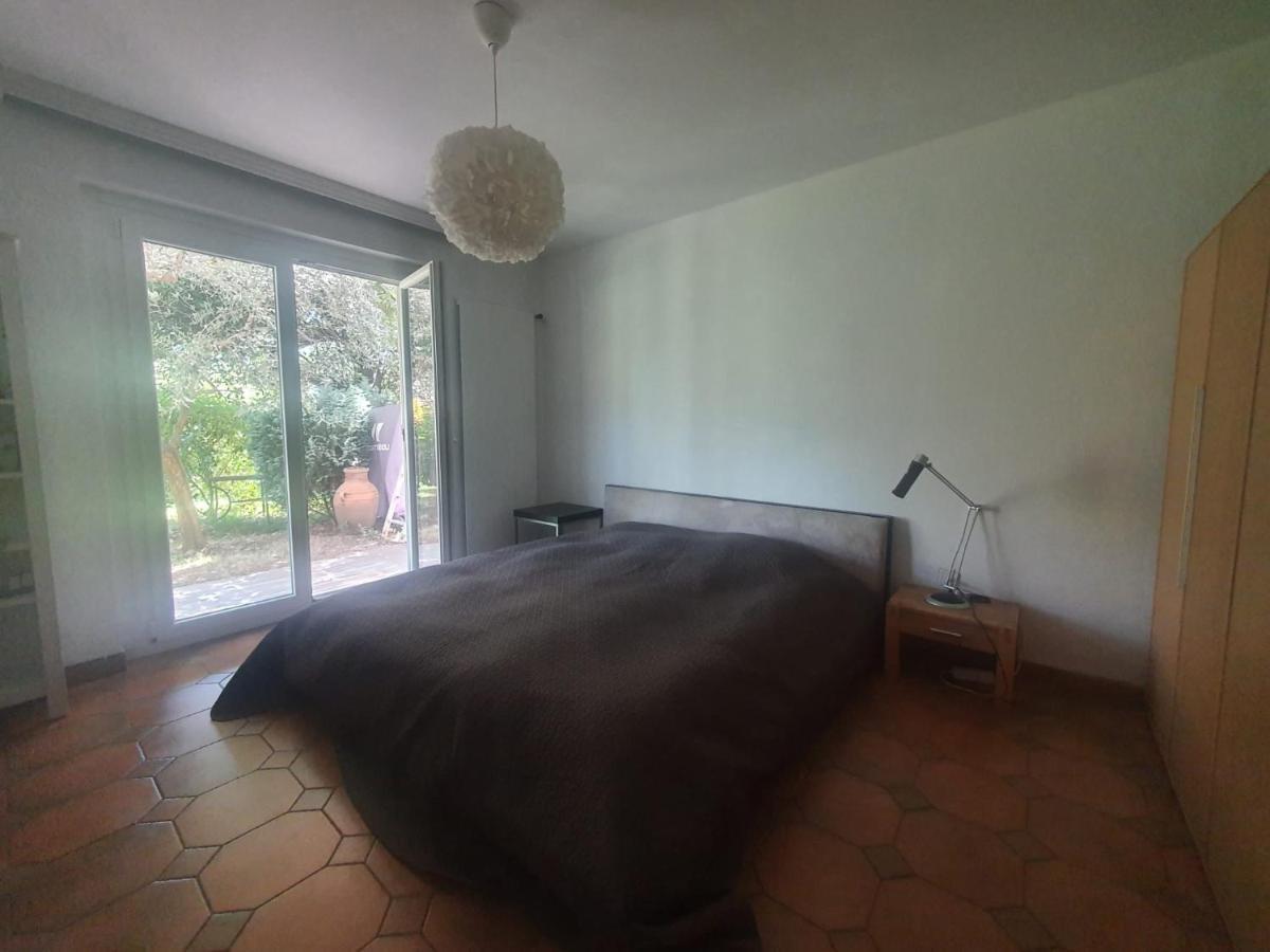 Golden Hill - Big Rooms With Kitchen And Garden Collina d'Oro Eksteriør bilde