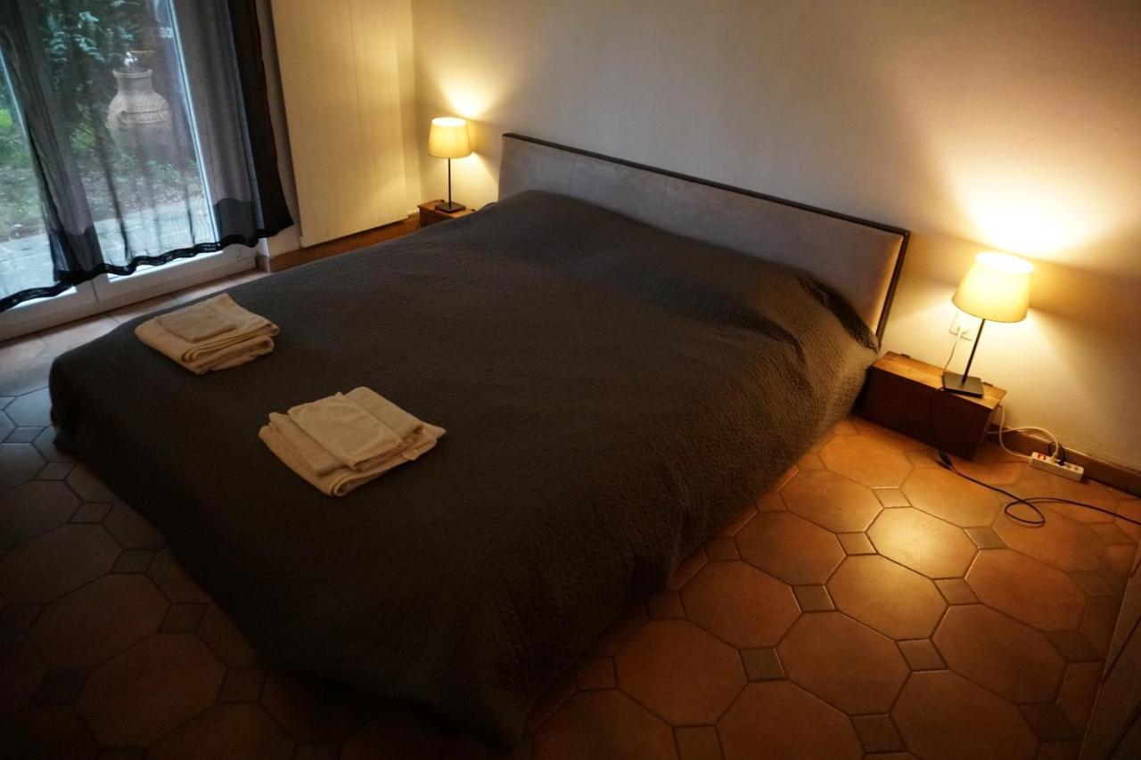 Golden Hill - Big Rooms With Kitchen And Garden Collina d'Oro Eksteriør bilde